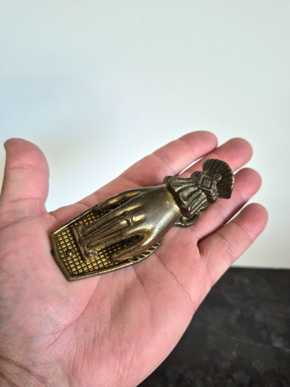 Vintage Antique Brass Hand Clip, Victorian Style, Made In Canada - Picture 3 of 11